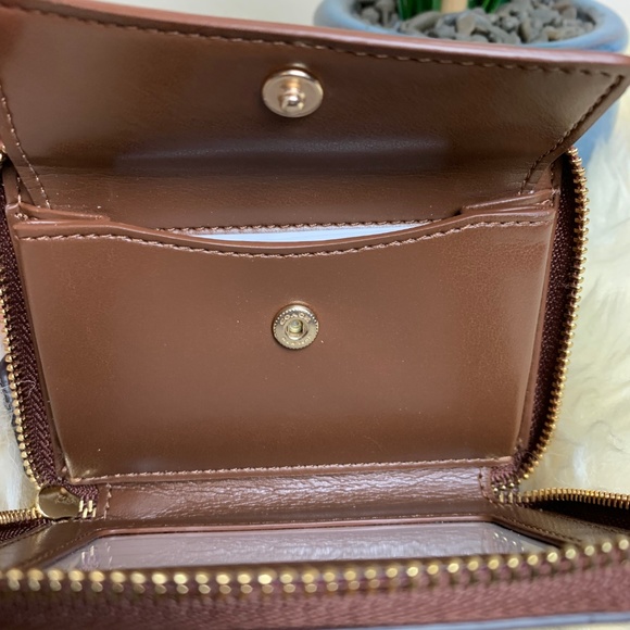 COACH SMALL DOUBLE ZIP AROUND WALLET - Picture 6 of 8